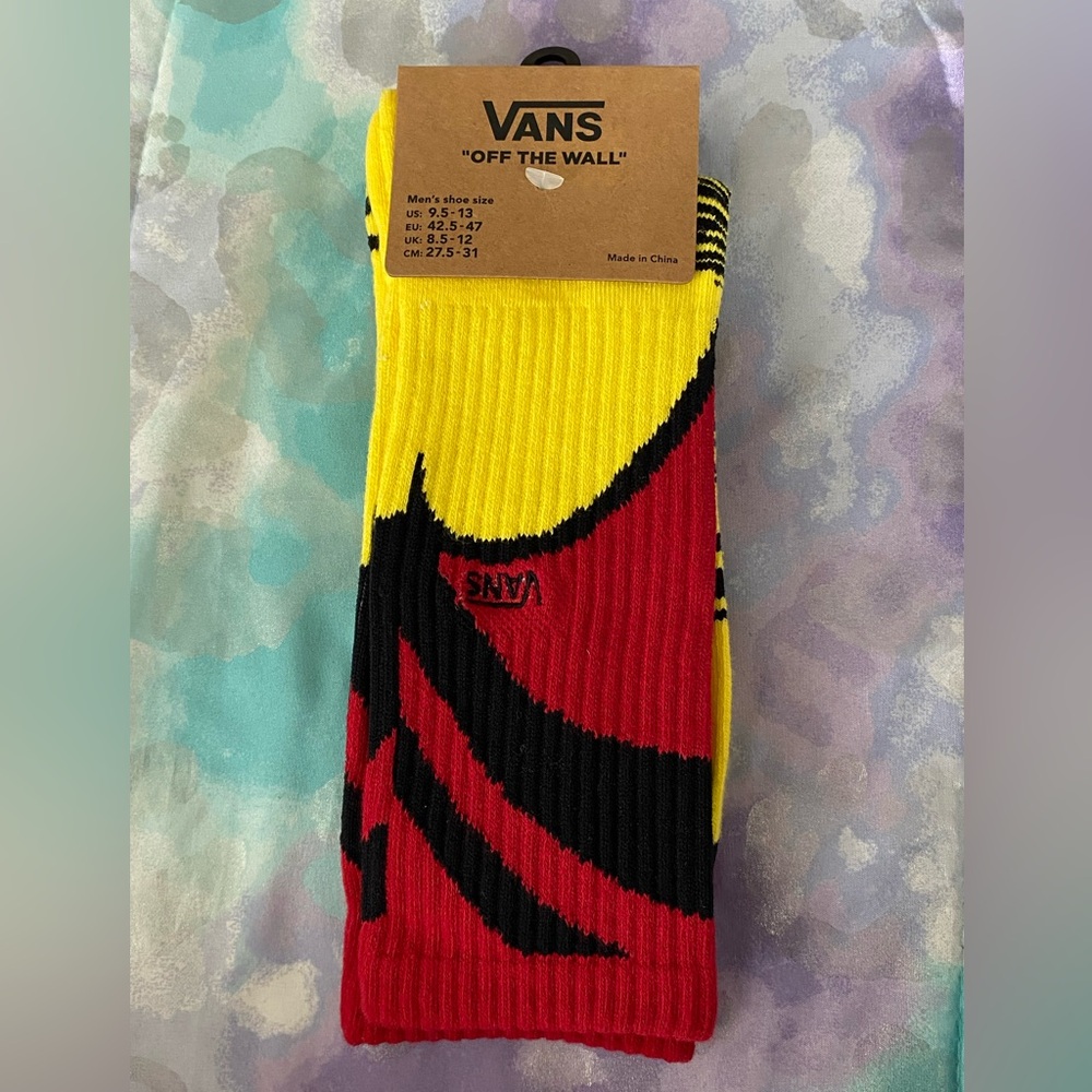 Vans “Off The Wall” Marvel Socks
- Mens Shoe Size 9.5-13